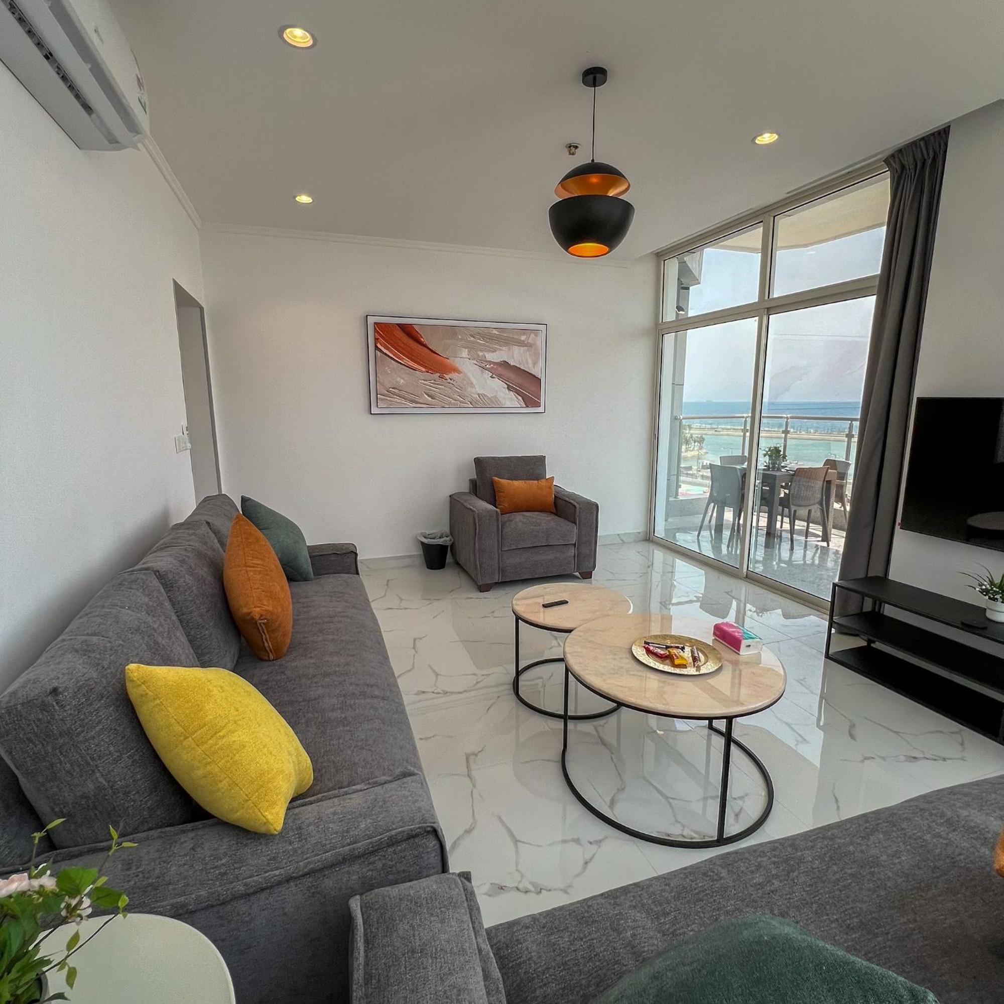 Апартаменты Almasarat Tower Sea View Джедда Экстерьер фото